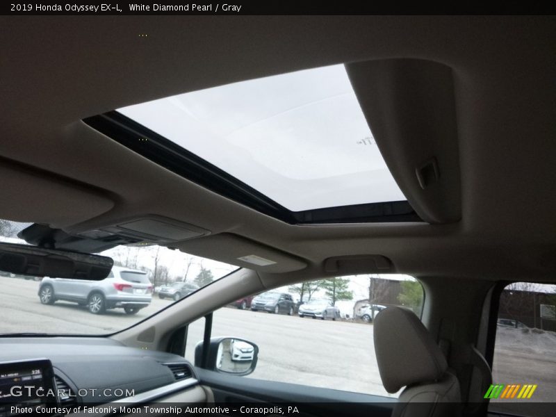 White Diamond Pearl / Gray 2019 Honda Odyssey EX-L
