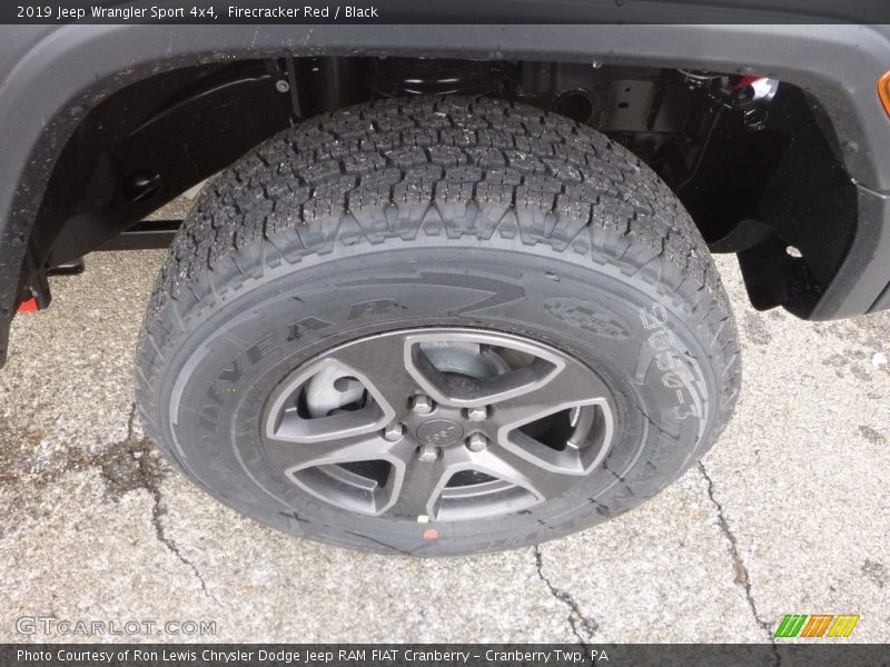 Firecracker Red / Black 2019 Jeep Wrangler Sport 4x4