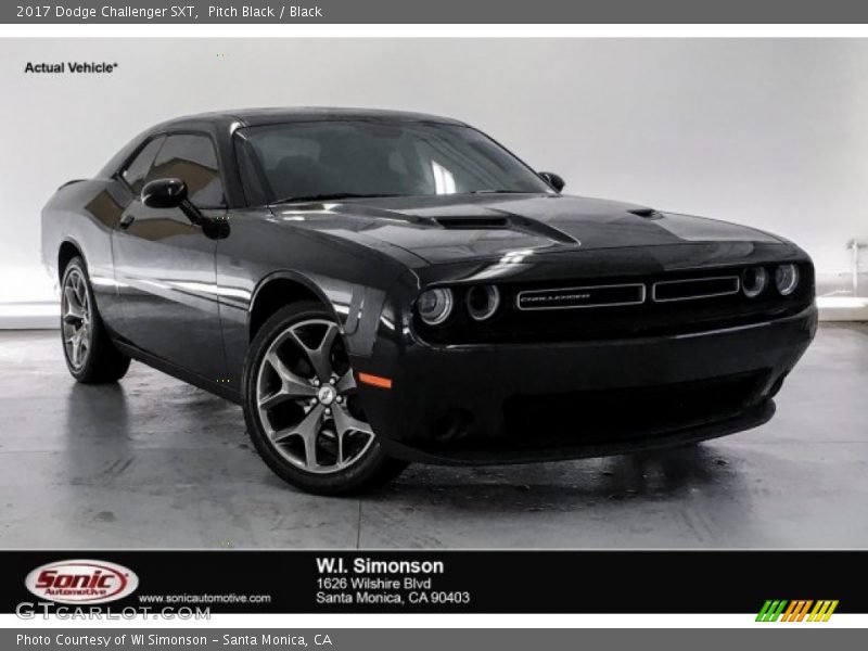 Pitch Black / Black 2017 Dodge Challenger SXT