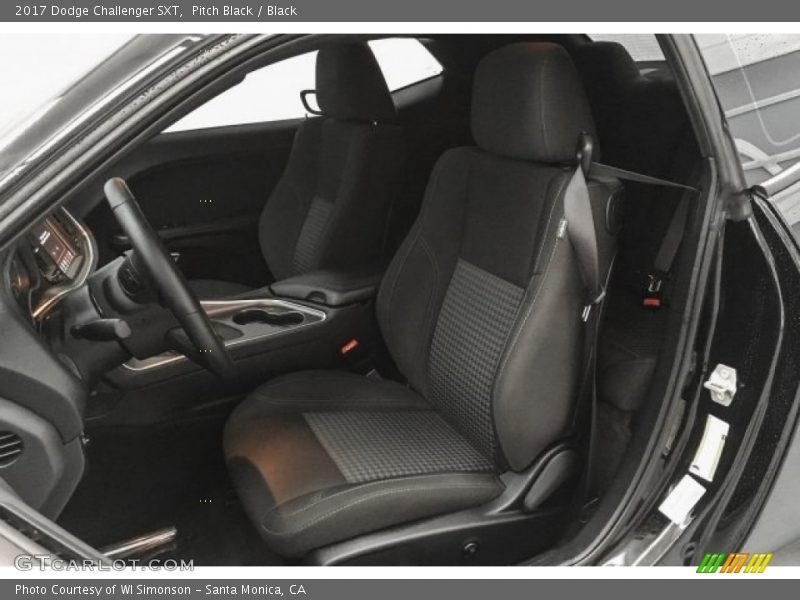 Pitch Black / Black 2017 Dodge Challenger SXT