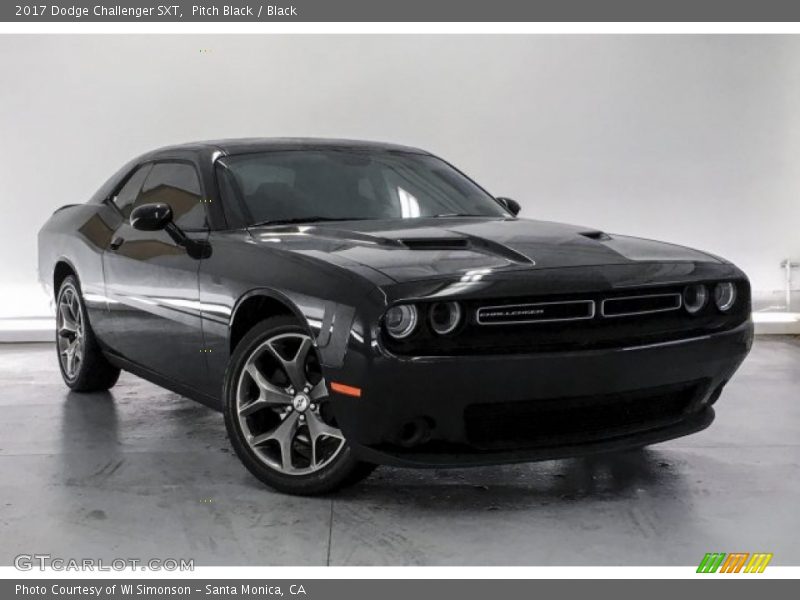 Pitch Black / Black 2017 Dodge Challenger SXT