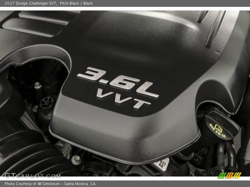Pitch Black / Black 2017 Dodge Challenger SXT