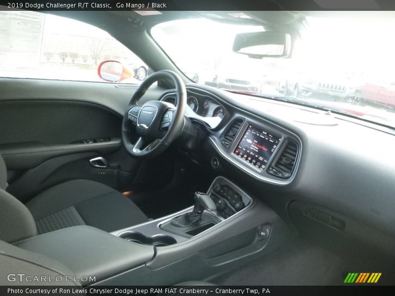 Go Mango / Black 2019 Dodge Challenger R/T Classic