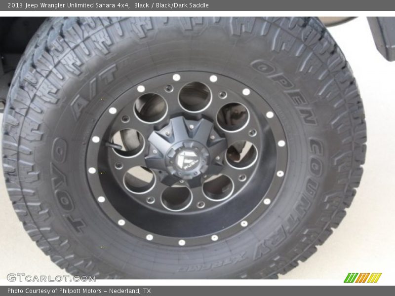 Black / Black/Dark Saddle 2013 Jeep Wrangler Unlimited Sahara 4x4