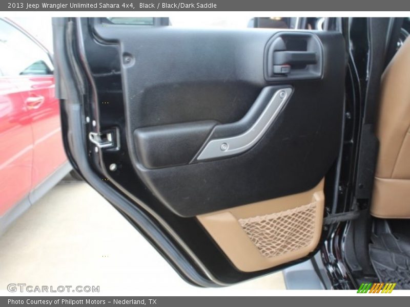 Black / Black/Dark Saddle 2013 Jeep Wrangler Unlimited Sahara 4x4
