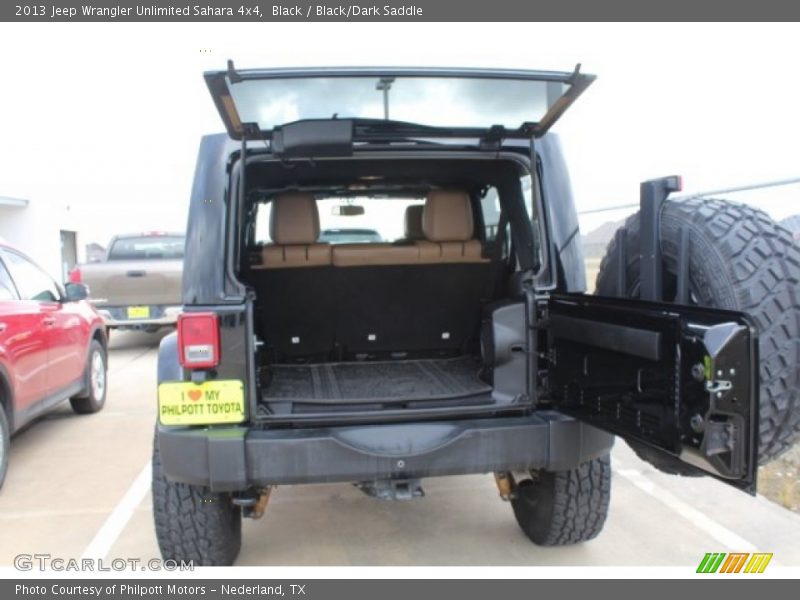 Black / Black/Dark Saddle 2013 Jeep Wrangler Unlimited Sahara 4x4