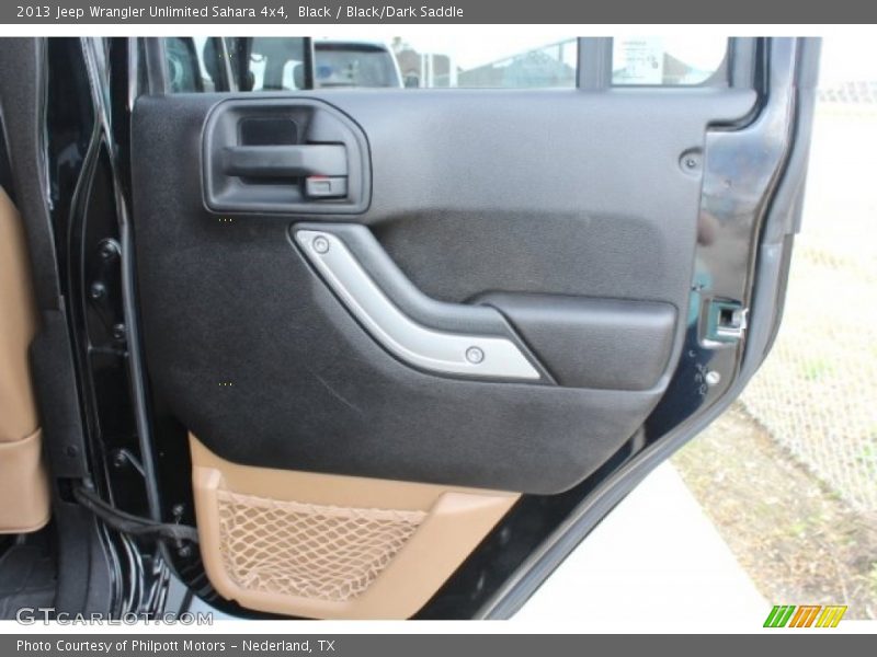 Black / Black/Dark Saddle 2013 Jeep Wrangler Unlimited Sahara 4x4