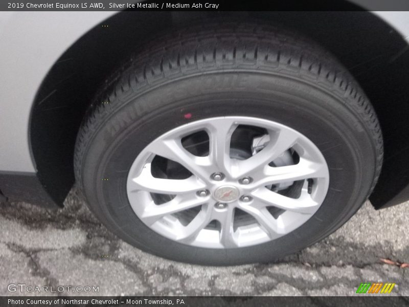 Silver Ice Metallic / Medium Ash Gray 2019 Chevrolet Equinox LS AWD