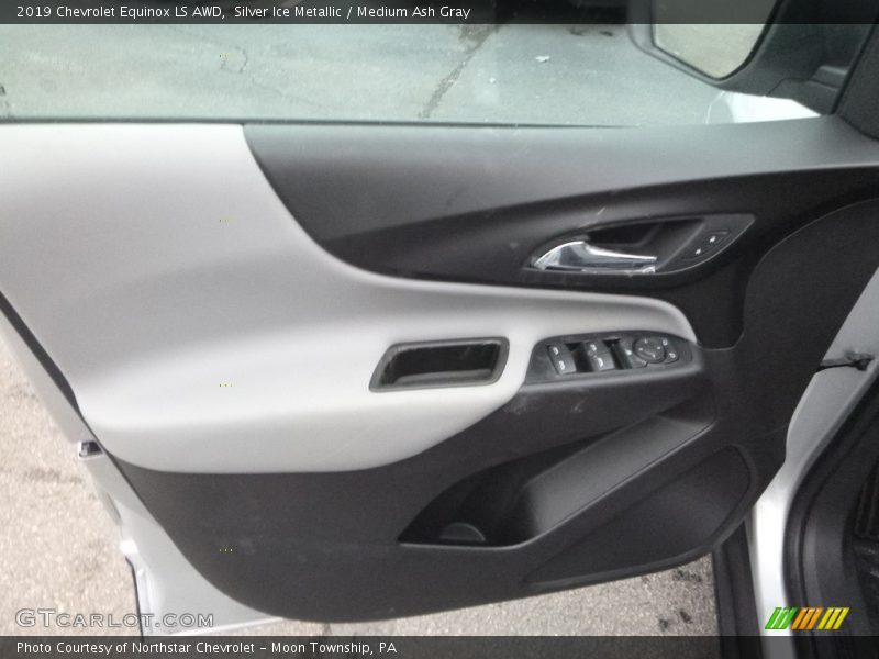 Silver Ice Metallic / Medium Ash Gray 2019 Chevrolet Equinox LS AWD
