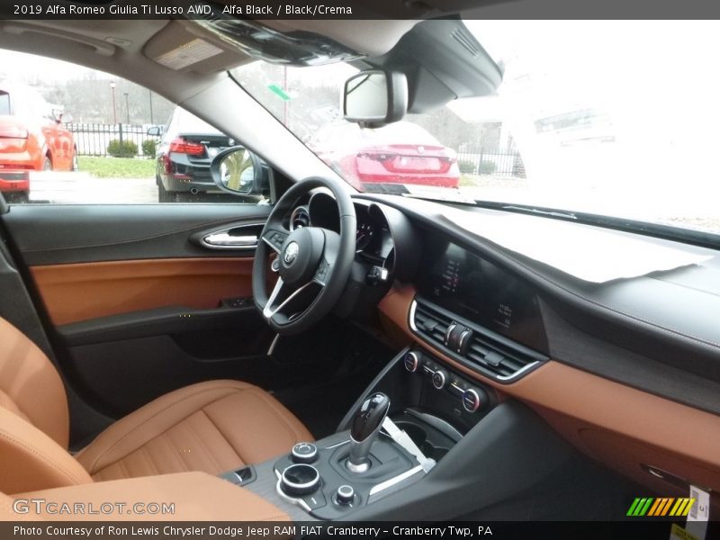 Alfa Black / Black/Crema 2019 Alfa Romeo Giulia Ti Lusso AWD