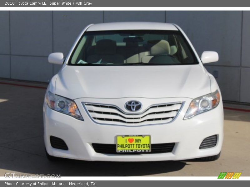 Super White / Ash Gray 2010 Toyota Camry LE