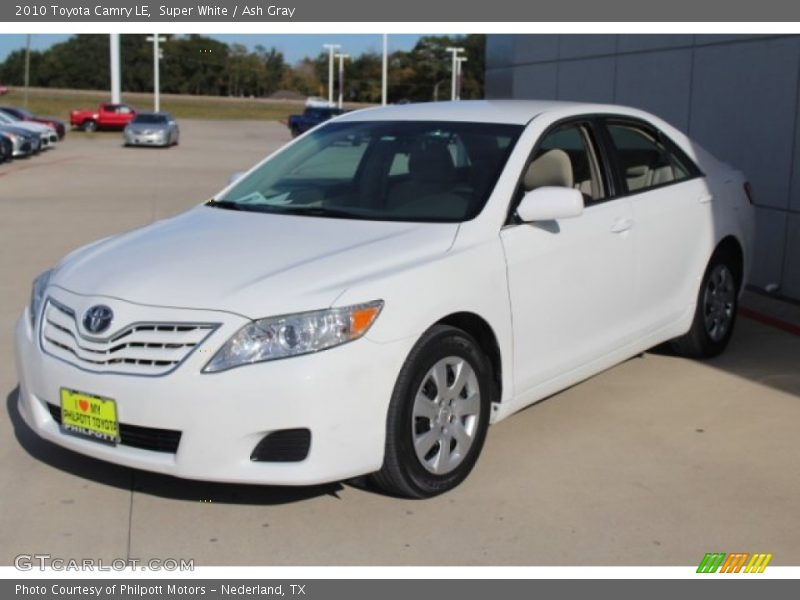Super White / Ash Gray 2010 Toyota Camry LE