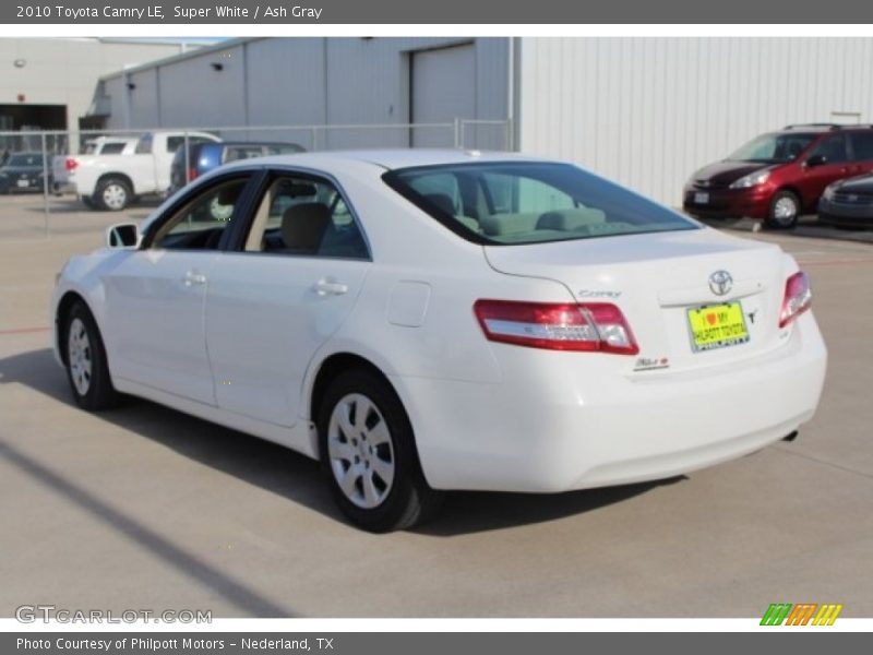 Super White / Ash Gray 2010 Toyota Camry LE