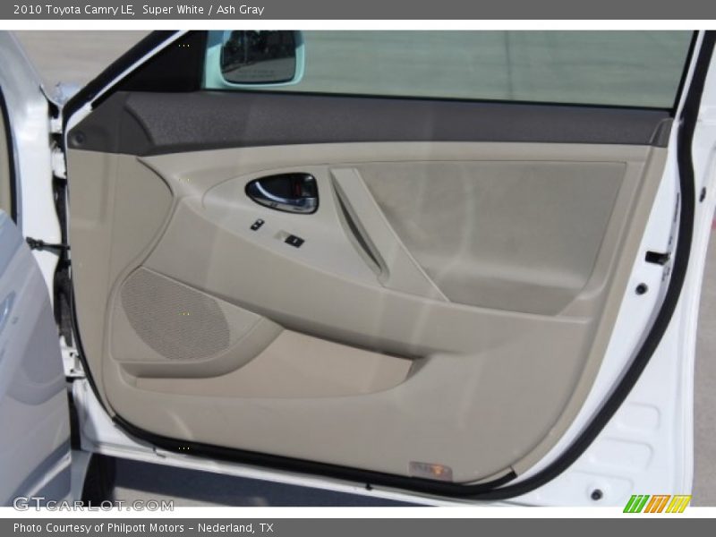 Super White / Ash Gray 2010 Toyota Camry LE