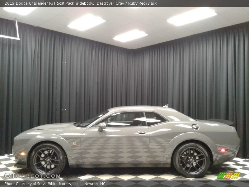 Destroyer Gray / Ruby Red/Black 2019 Dodge Challenger R/T Scat Pack Widebody