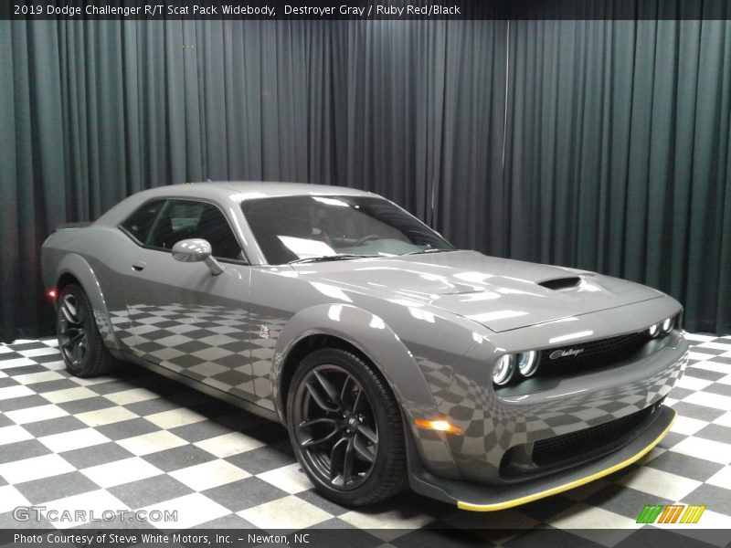  2019 Challenger R/T Scat Pack Widebody Destroyer Gray