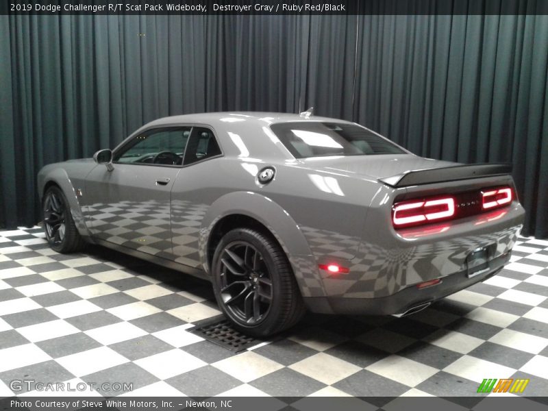 Destroyer Gray / Ruby Red/Black 2019 Dodge Challenger R/T Scat Pack Widebody