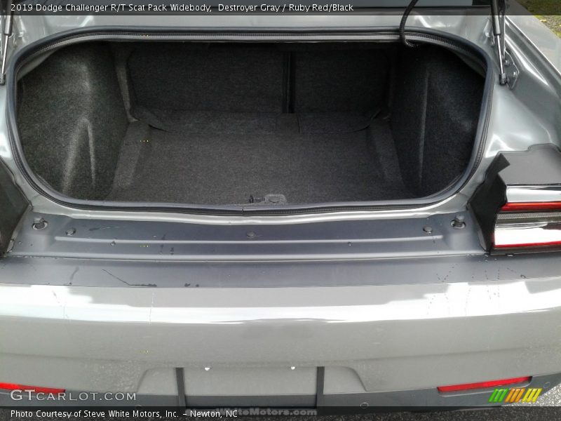  2019 Challenger R/T Scat Pack Widebody Trunk