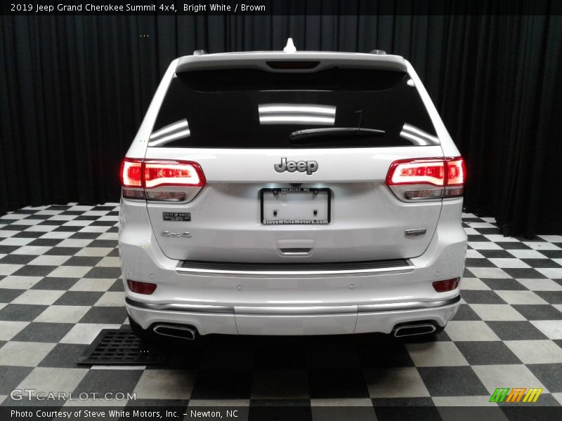 Bright White / Brown 2019 Jeep Grand Cherokee Summit 4x4