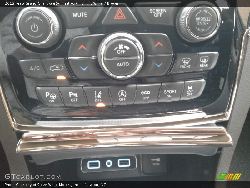 Bright White / Brown 2019 Jeep Grand Cherokee Summit 4x4