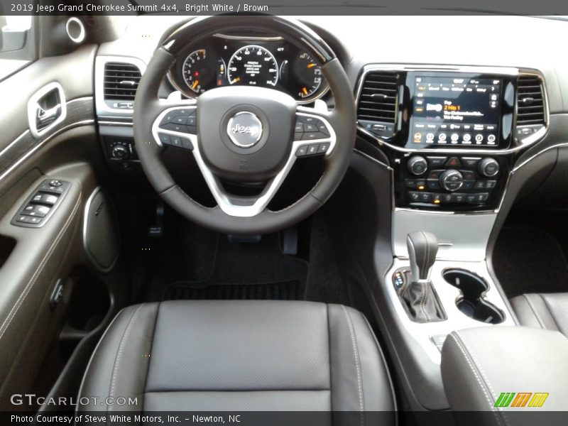 Bright White / Brown 2019 Jeep Grand Cherokee Summit 4x4