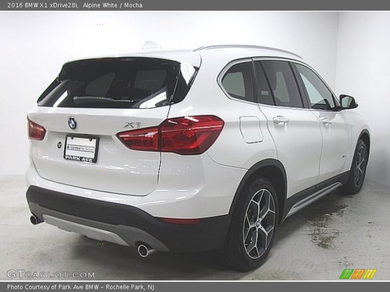 Alpine White / Mocha 2016 BMW X1 xDrive28i