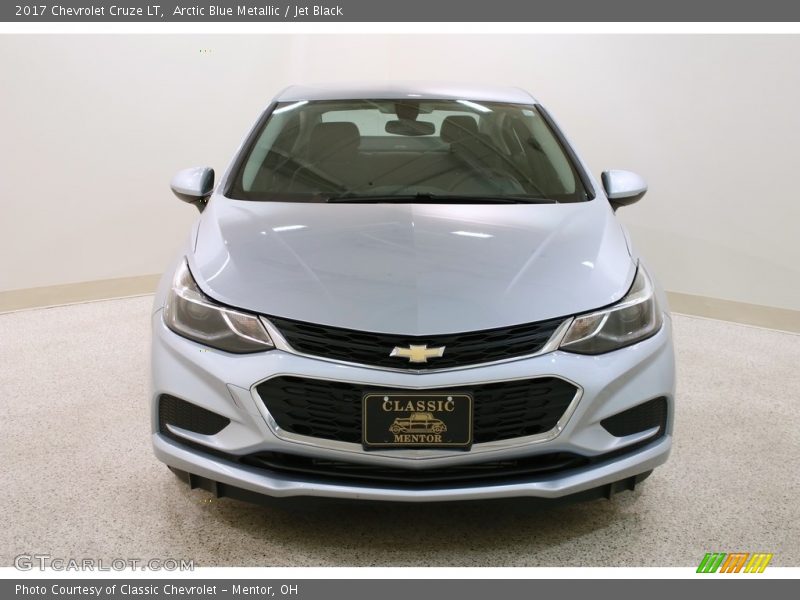 Arctic Blue Metallic / Jet Black 2017 Chevrolet Cruze LT
