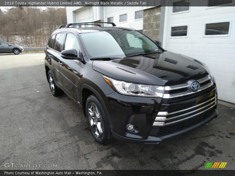 Midnight Black Metallic / Saddle Tan 2019 Toyota Highlander Hybrid Limited AWD