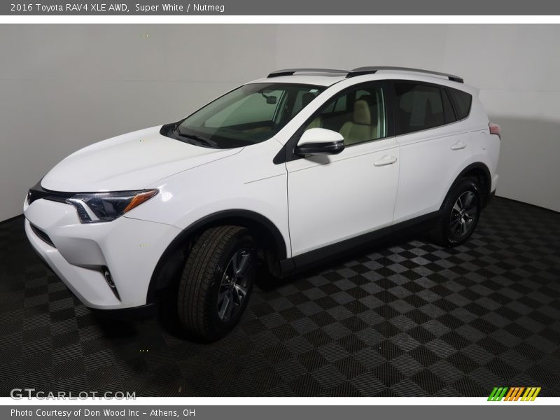 Super White / Nutmeg 2016 Toyota RAV4 XLE AWD