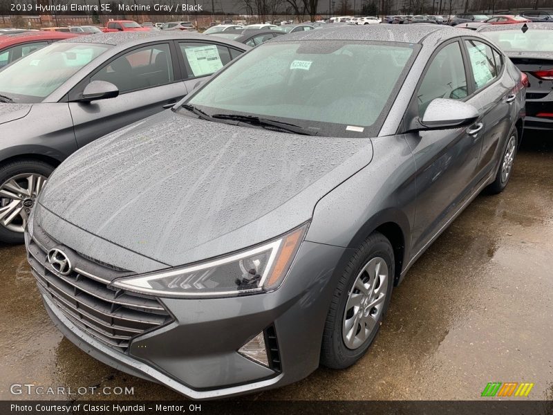 Machine Gray / Black 2019 Hyundai Elantra SE