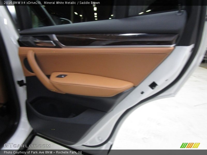 Mineral White Metallic / Saddle Brown 2016 BMW X4 xDrive28i