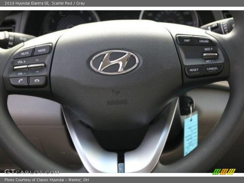 Scarlet Red / Gray 2019 Hyundai Elantra SE