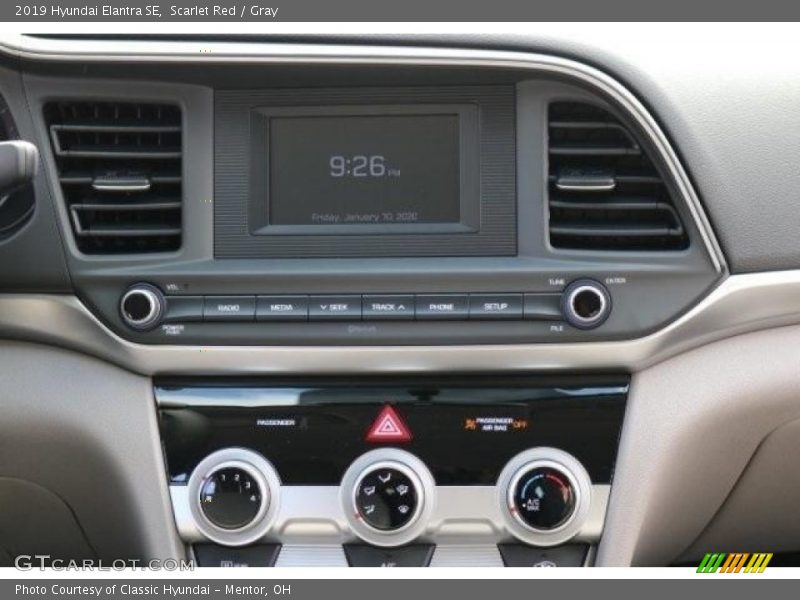Scarlet Red / Gray 2019 Hyundai Elantra SE