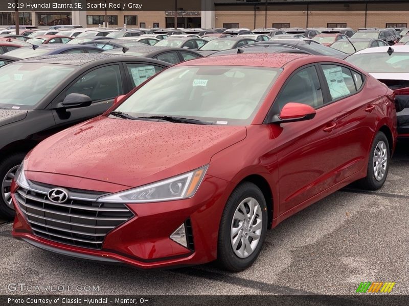 Scarlet Red / Gray 2019 Hyundai Elantra SE