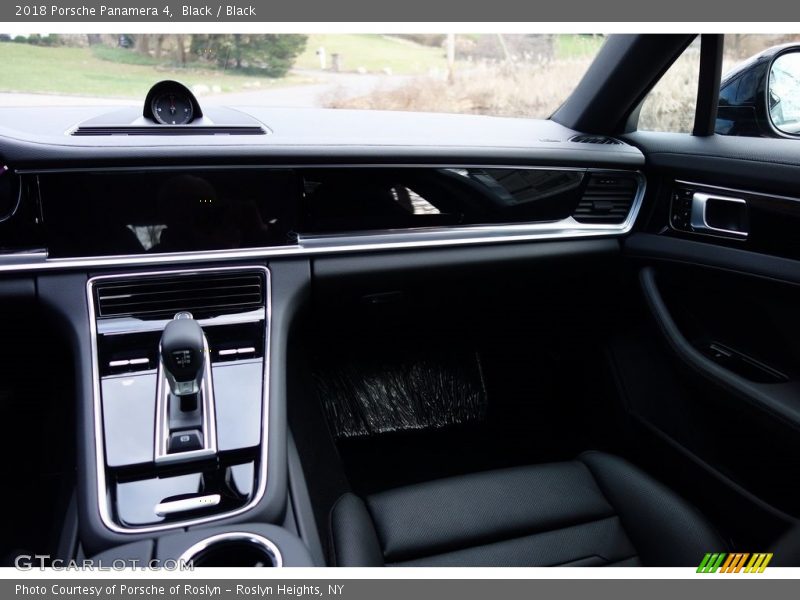 Black / Black 2018 Porsche Panamera 4