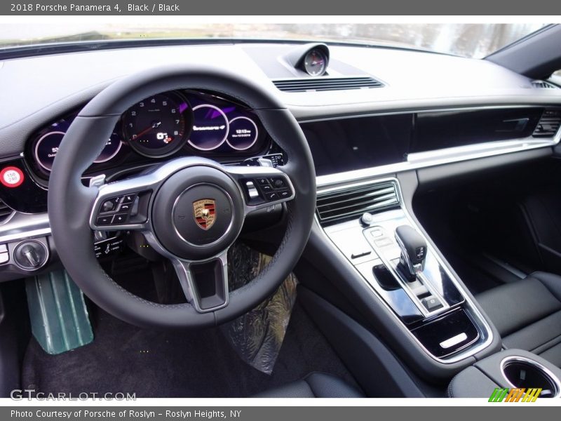 Black / Black 2018 Porsche Panamera 4