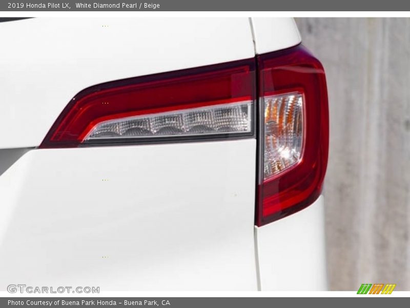 White Diamond Pearl / Beige 2019 Honda Pilot LX