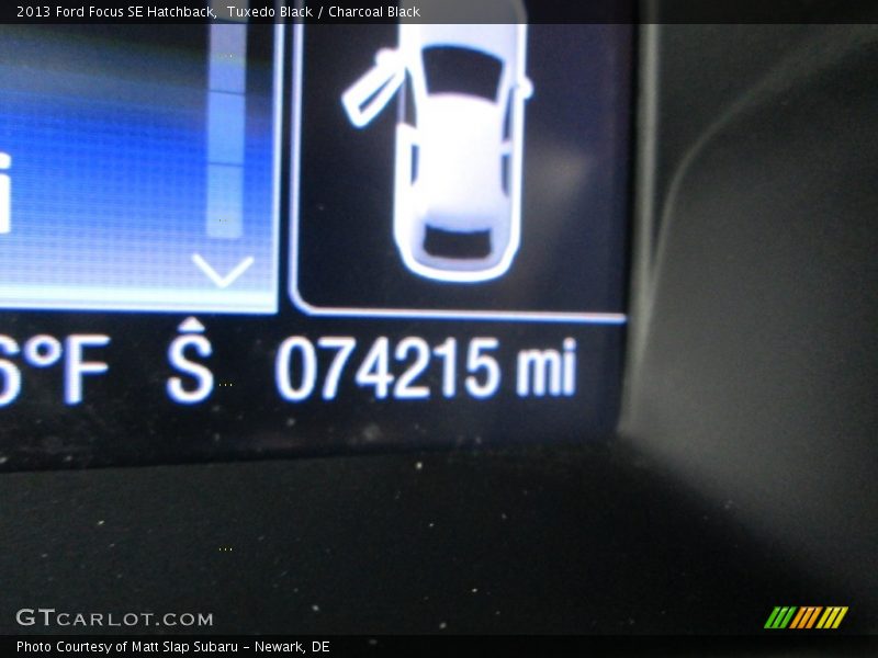 Tuxedo Black / Charcoal Black 2013 Ford Focus SE Hatchback