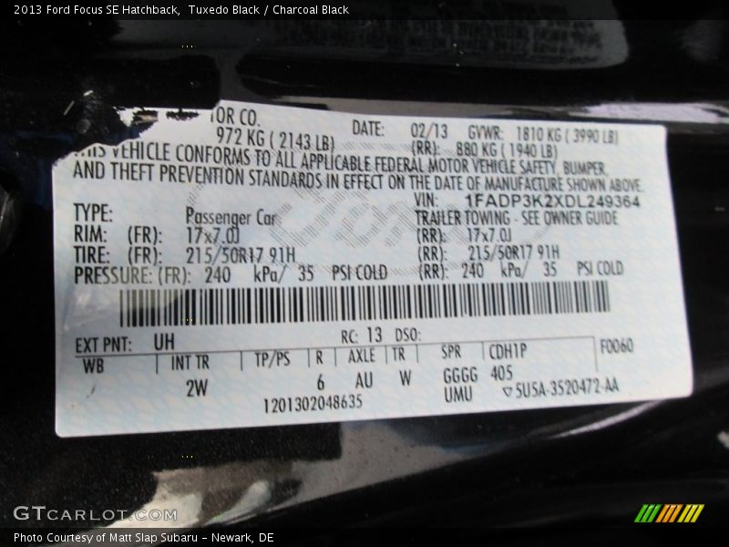 Tuxedo Black / Charcoal Black 2013 Ford Focus SE Hatchback