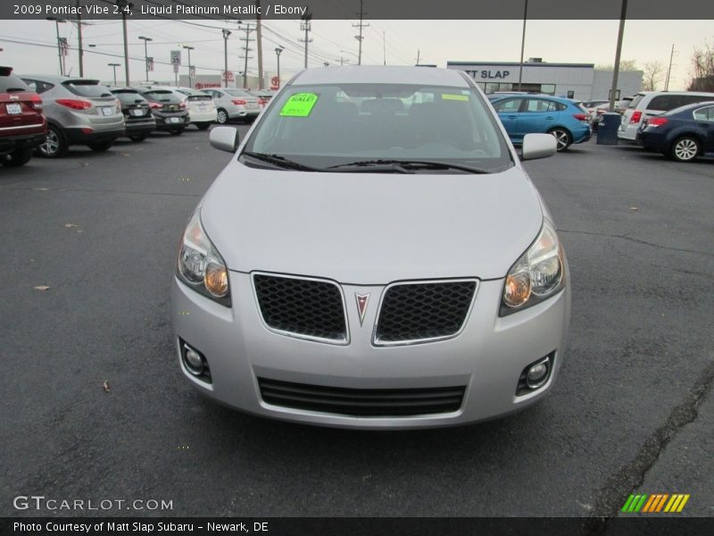 Liquid Platinum Metallic / Ebony 2009 Pontiac Vibe 2.4