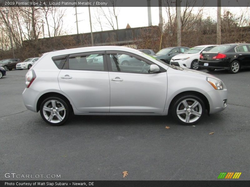 Liquid Platinum Metallic / Ebony 2009 Pontiac Vibe 2.4