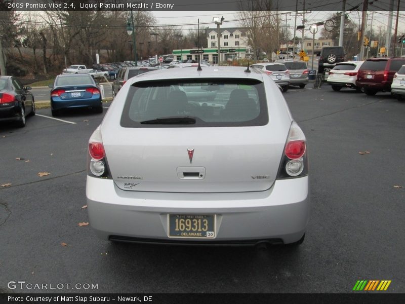 Liquid Platinum Metallic / Ebony 2009 Pontiac Vibe 2.4