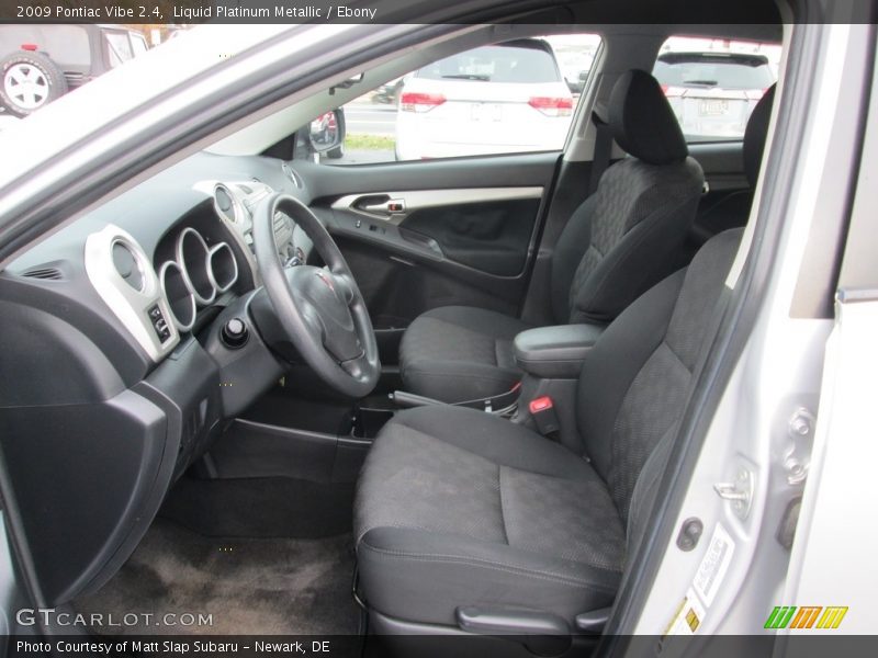 Liquid Platinum Metallic / Ebony 2009 Pontiac Vibe 2.4