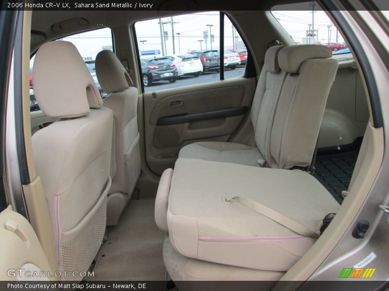 Sahara Sand Metallic / Ivory 2006 Honda CR-V LX