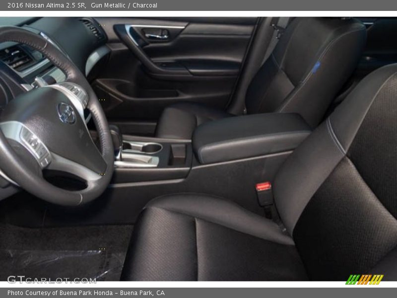 Gun Metallic / Charcoal 2016 Nissan Altima 2.5 SR