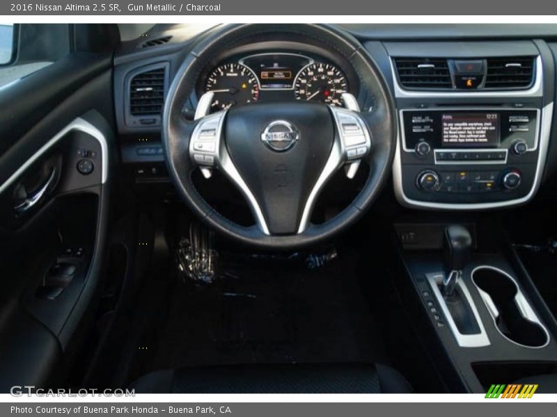 Gun Metallic / Charcoal 2016 Nissan Altima 2.5 SR