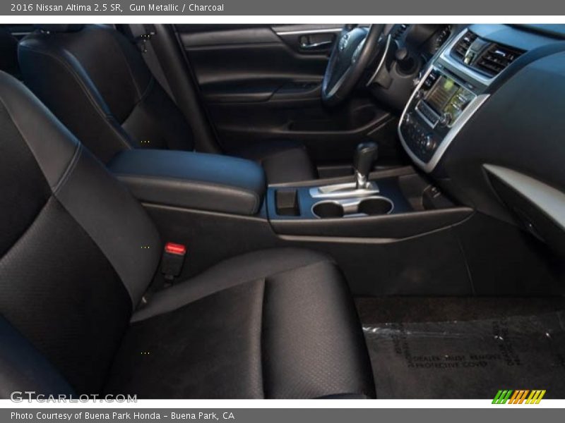 Gun Metallic / Charcoal 2016 Nissan Altima 2.5 SR