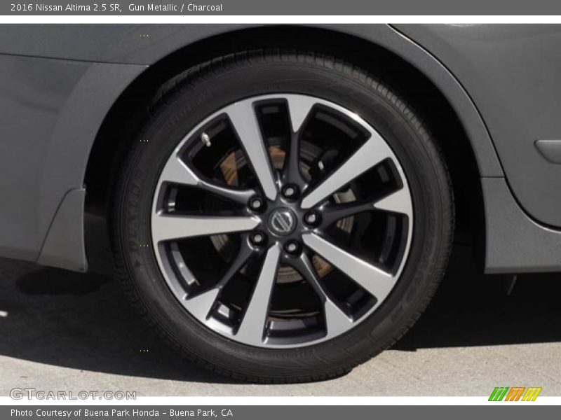 Gun Metallic / Charcoal 2016 Nissan Altima 2.5 SR