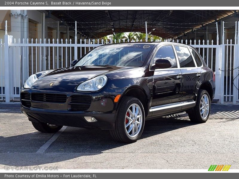 Basalt Black / Havanna/Sand Beige 2004 Porsche Cayenne S