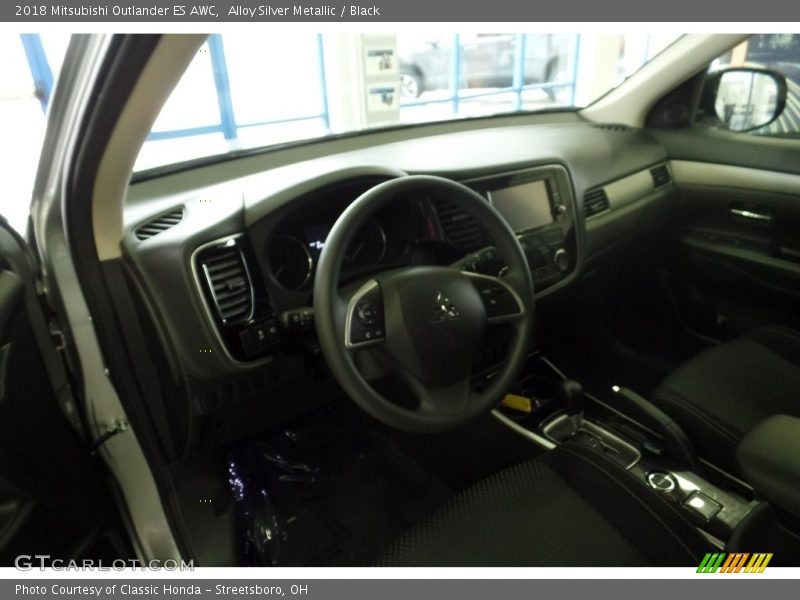 Alloy Silver Metallic / Black 2018 Mitsubishi Outlander ES AWC